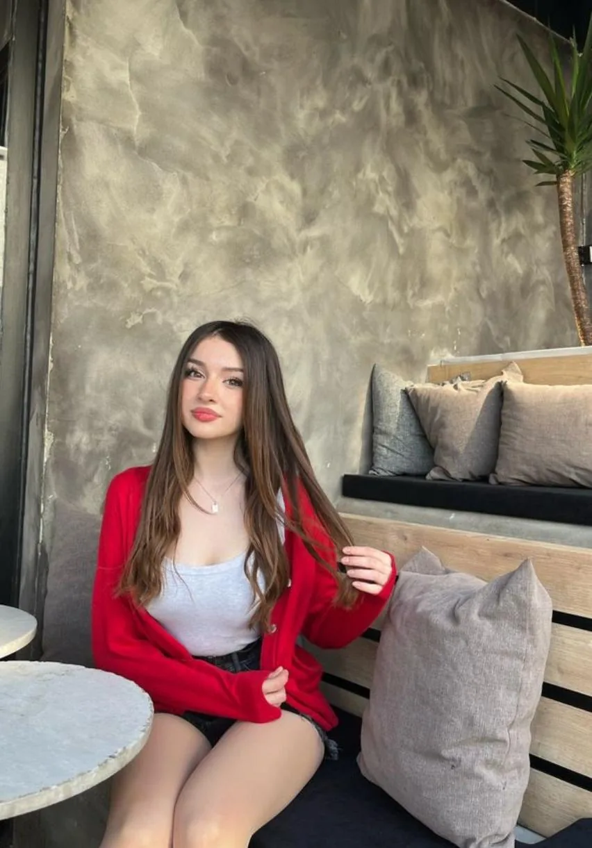 Derya - Sarıyer Escort