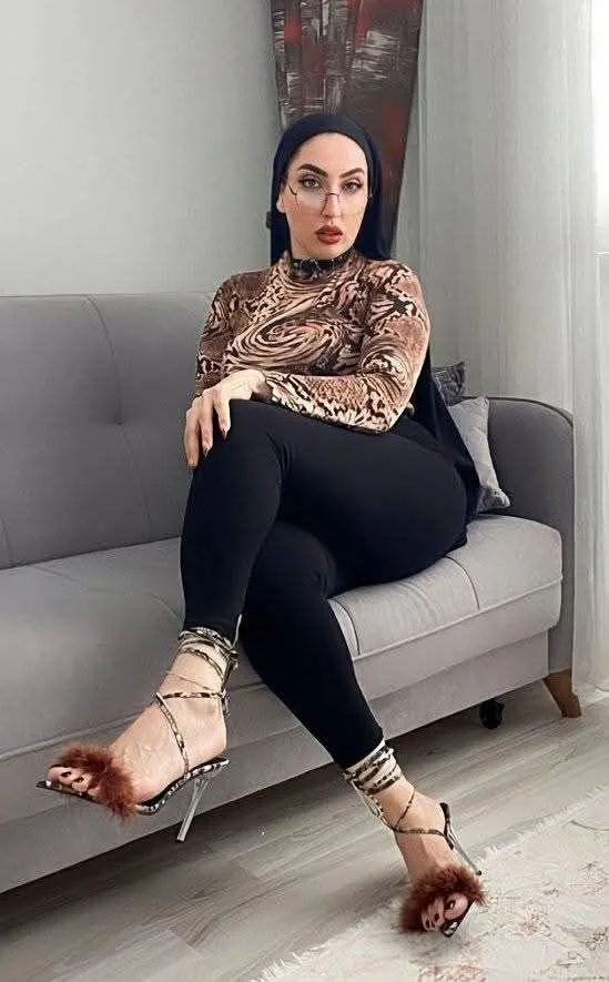 Şeyma - Sarıyer Escort