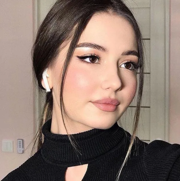 Ceren - Sarıyer Escort