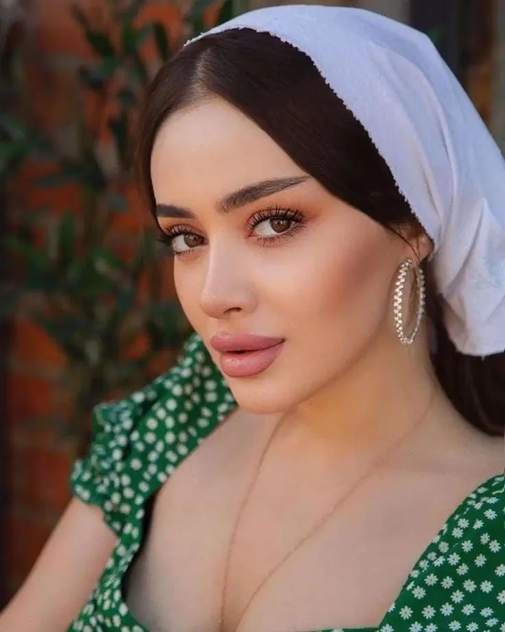 Damla - Sarıyer Escort